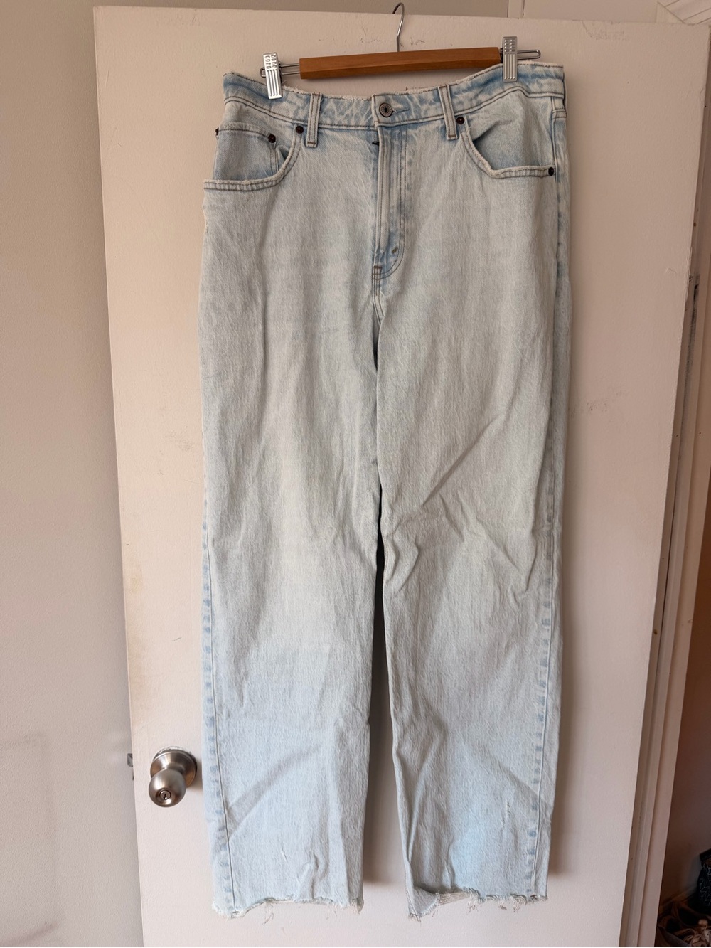 Abercrombie & Fitch 90s Relaxed Jean High Rise